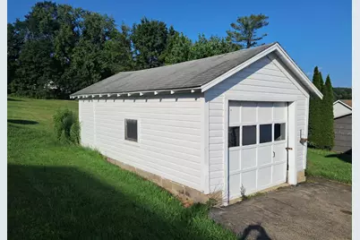 19 Shuffstall Street, Franklin, PA 16323 - Photo 5