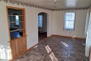 19 Shuffstall St, Franklin, PA 16323 - Photo 7