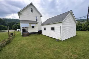 305 Liberty St, Franklin, PA 16323 - Photo 5