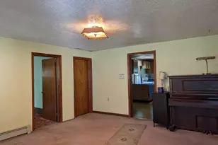 744 Grove St, Saint Petersburg, PA 16054 - Photo 5