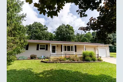 26 Woodbine Drive, Hempfield Township, PA 16125 - Photo 3