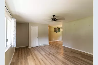 26 Woodbine Drive, Hempfield Township, PA 16125 - Photo 7