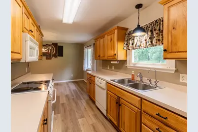 26 Woodbine Drive, Hempfield Township, PA 16125 - Photo 15