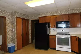 213 1/2 Hoffman Ave, Oil City, PA 16301 - Photo 9