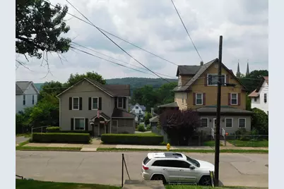 213 1/2 Hoffman Ave, Oil City, PA 16301 - Photo 3