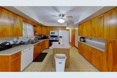 227 Lamberton, Franklin, PA 16323 - Photo 3