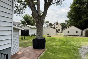223 Pacific St, Franklin, PA 16323 - Photo 3