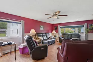 92 Center St, Titusville, PA 16354 - Photo 7