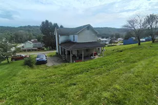 1221 Railroad St, Fairmount City, PA 16224 - Photo 7