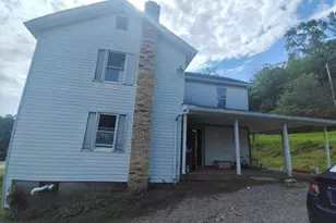 1221 Railroad St, Fairmount City, PA 16224 - Photo 9