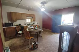 1221 Railroad St, Fairmount City, PA 16224 - Photo 11
