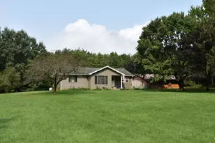 13577 Carpenter Rd, Randolph, PA 10649 - Photo 3
