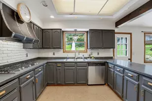 197 Sherman Heights S, Fairmount City, PA 16224 - Photo 9