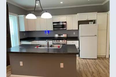 423 Liberty St, Franklin, PA 16323 - Photo 5