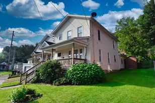 1107 Elm St, Franklin, PA 16323 - Photo 1
