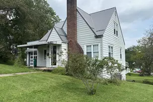 131 S 4th Ave, Clarion, PA 16214 - Photo 1