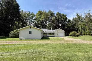 149 Sleepy Holw Dr, Franklin, PA 16323 - Photo 15