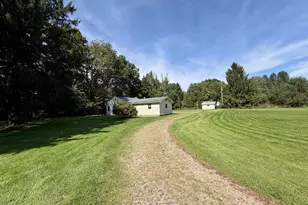 149 Sleepy Holw Dr, Franklin, PA 16323 - Photo 13