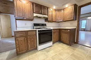 `1431 Chestnut St, Franklin, PA 16323 - Photo 9