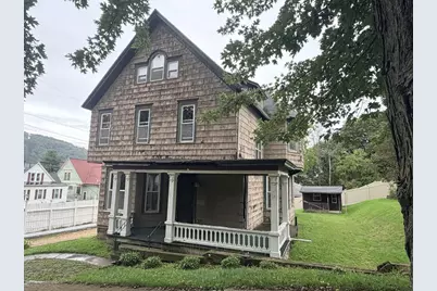 215 Innis St, Oil City, PA 16301 - Photo 1