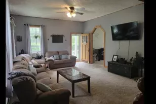 413 Vine St, Tionesta, PA 16353 - Photo 3