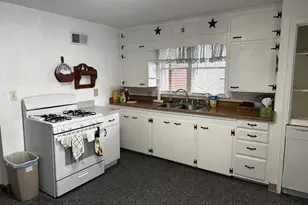 1233 Otter St, Franklin, PA 16323 - Photo 3