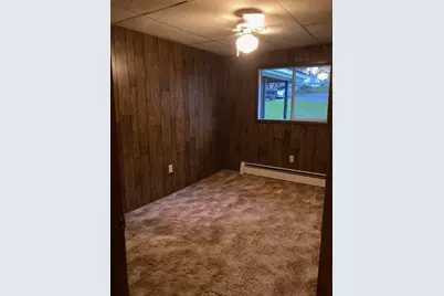 578 Mill Street, Saint Petersburg, PA 10649 - Photo 11