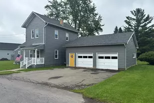 950 Corbett St, Clintonville, PA 16214 - Photo 1