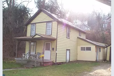 1437 New St, Franklin, PA 16323 - Photo 1