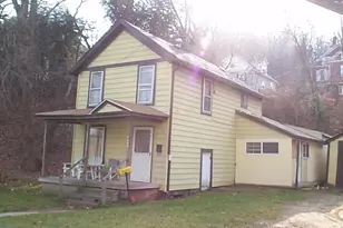 1437 New St, Franklin, PA 16323 - Photo 1