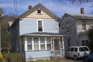342 Pacific St, Franklin, PA 16323 - Photo 1
