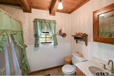 411 Rs County Road 4525, Point, TX 75472 - Photo 21
