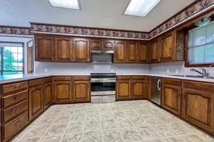 802 Circle Dr, Winnsboro, TX 75494 - Photo 11