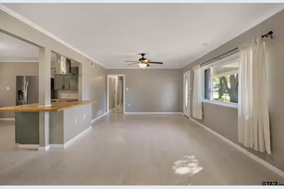 291 E Main, Van, TX 75790 - Photo 5