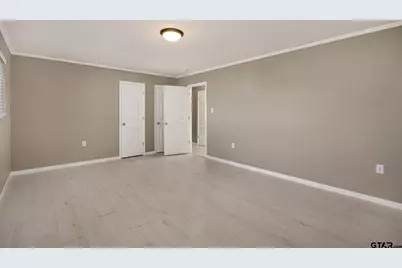 291 E Main, Van, TX 75790 - Photo 17