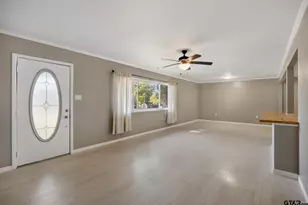 291 E Main, Van, TX 75790 - Photo 3