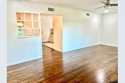 2923 Birdwell Drive, Tyler, TX 75701 - Photo 5