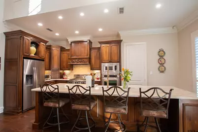 7130 Holly Square Ct, Tyler, TX 75703 - Photo 9