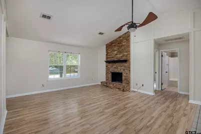 409 Shelly Drive, Whitehouse, TX 75791 - Photo 3