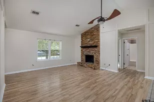 409 Shelly Dr, Whitehouse, TX 75791 - Photo 3
