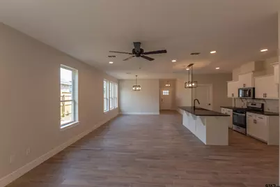 16230 Crossing Cir, Lindale, TX 75771 - Photo 5