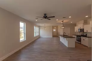 16230 Crossing Cir, Lindale, TX 75771 - Photo 5