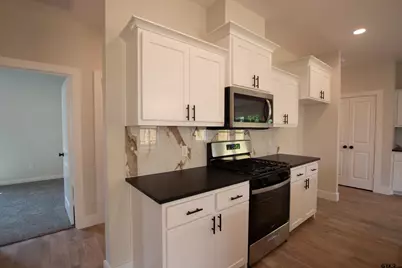 16230 Crossing Cir, Lindale, TX 75771 - Photo 11