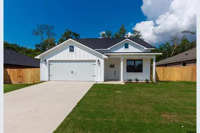 16230 Crossing Cir, Lindale, TX 75771 - Photo 1