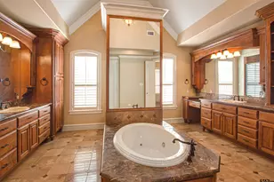 6805 Castle Pines Ct, Tyler, TX 75703 - Photo 31