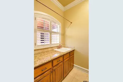 6805 Castle Pines Ct, Tyler, TX 75703 - Photo 13