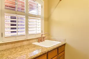 6805 Castle Pines Ct, Tyler, TX 75703 - Photo 13