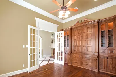 6805 Castle Pines Ct, Tyler, TX 75703 - Photo 3