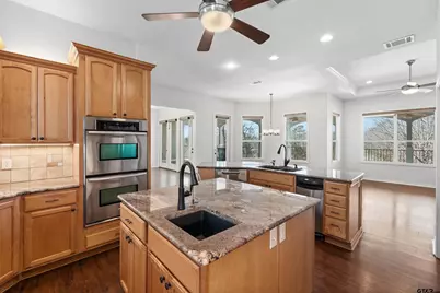 7031 Ridge Place Cir, Tyler, TX 75703 - Photo 9