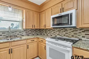 7991 FM314, Ben Wheeler, TX 75754 - Photo 9